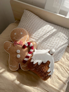 PRE ORDER - Gingerbread Man Cushion (6822215188546)