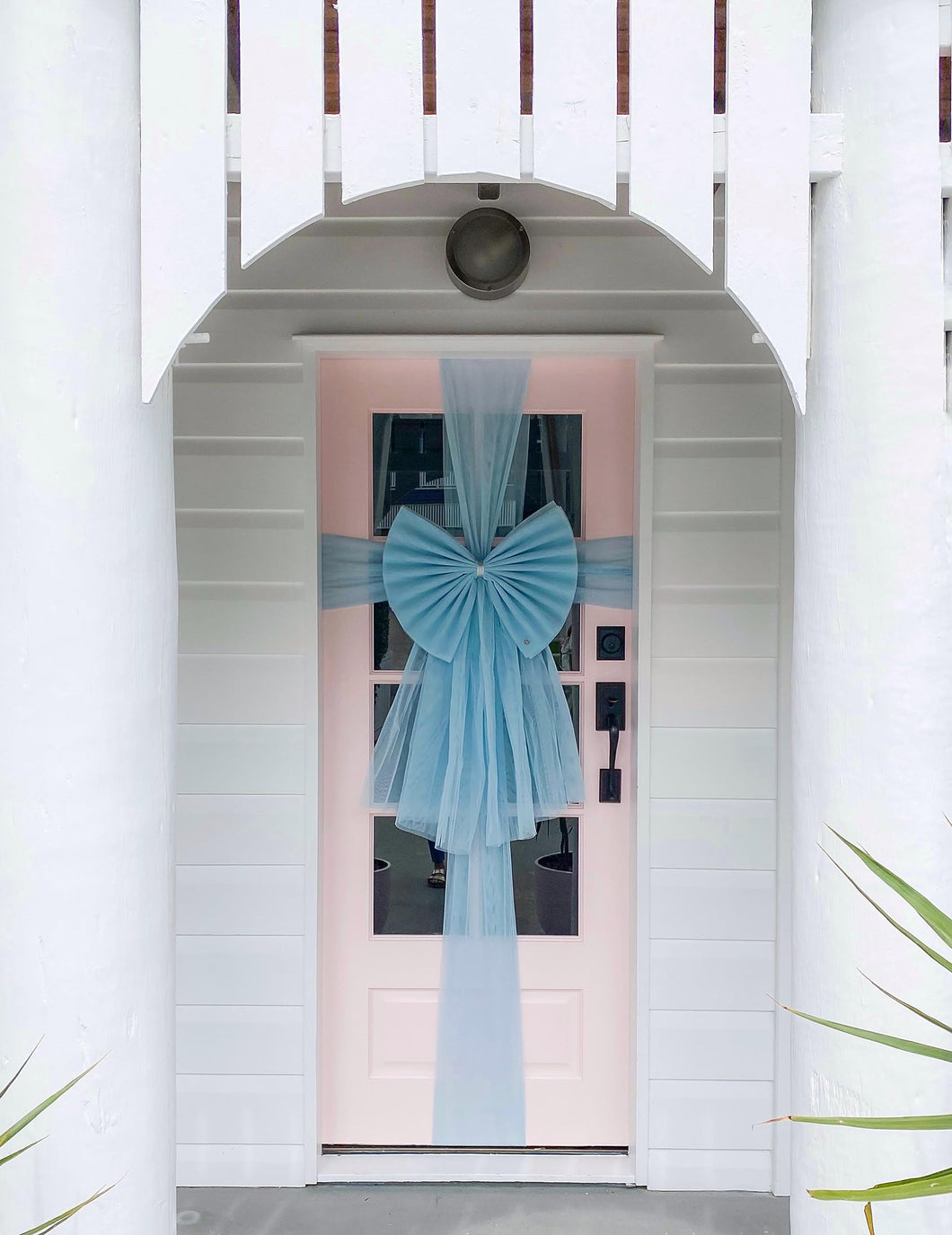 Baby Blue Door Bow with Tails (7551183716418)
