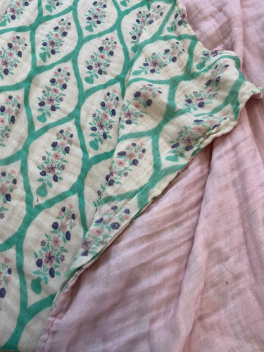 Spring Floral Diamond Muslin Blanket