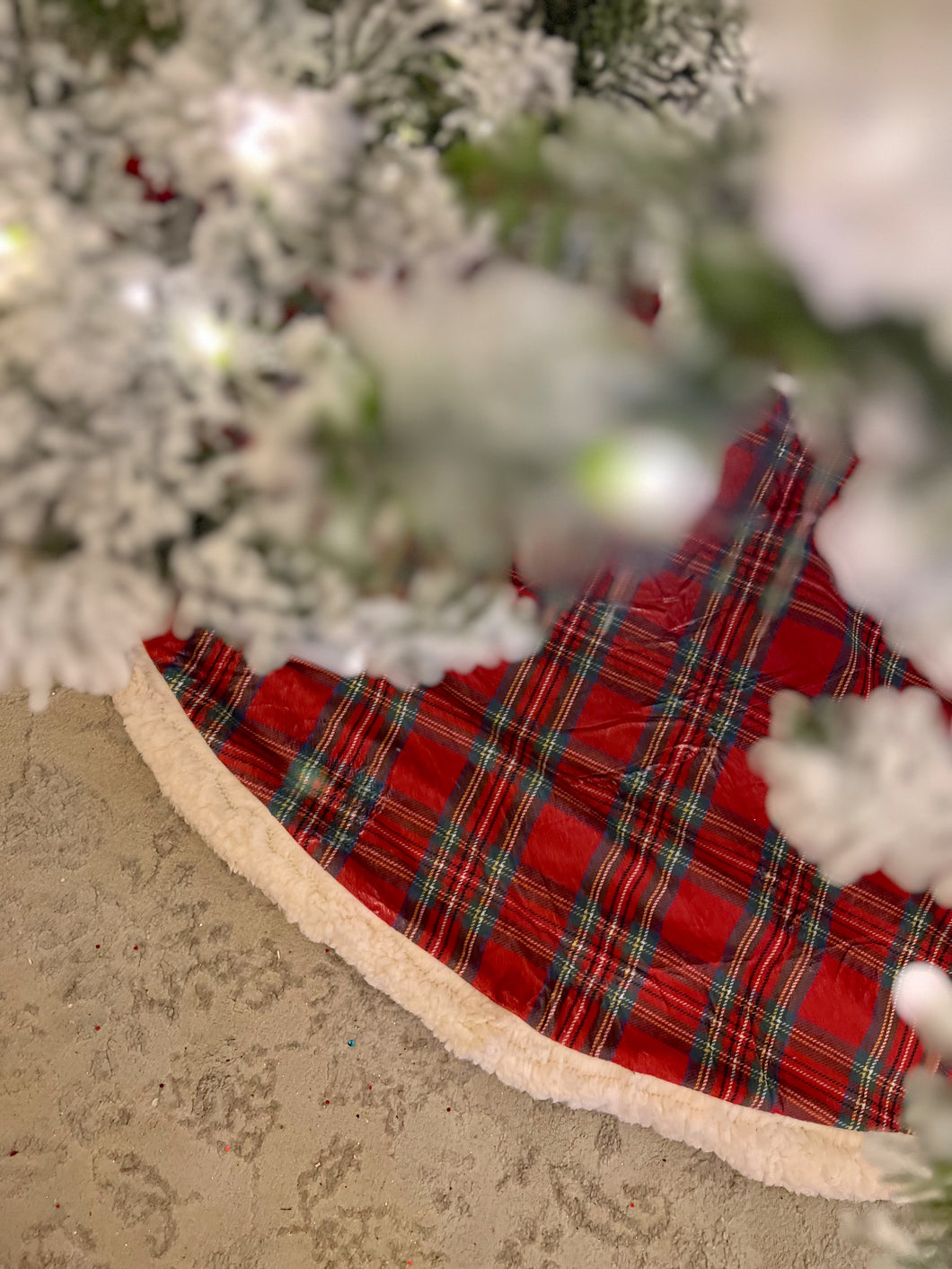 Red Tartan - Tree Skirt (6957700677698)