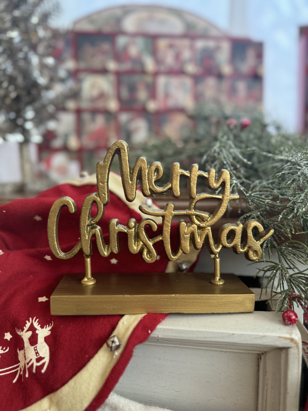 E217105 - Merry Christmas Standing Cutout Sign (7025118019650)
