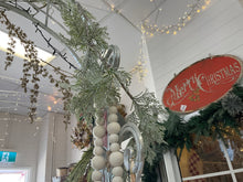 Load image into Gallery viewer, G3902535 - 6&#39; Iced Cedar Garland