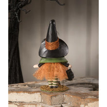 Load image into Gallery viewer, TD1199 - Little Lavinia Witch with Spider (7260358770754)