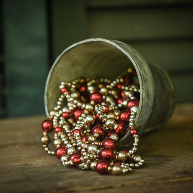WS172329 - 6' Red & Silver Antique Garland (6863629189186)