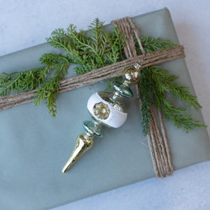 WS202427 - 7.5" White Gold & Blue Finial Ornament Martha (6863674736706)