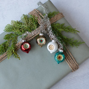 WS202434 - 8" Tinsel & Caved Ornament Clusters (6863684075586)