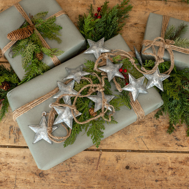 ZH177554 - 4' Metal Star Garland (6864061038658)