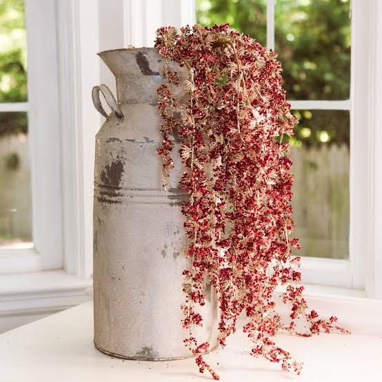 G171352 - 42” Draping Red Glitter Buds (6864059039810)