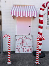Load image into Gallery viewer, E203006 - Santa Claus is Coming to Town Sign (6866120081474)