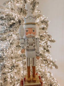 White King Nutcracker (4548620681282)