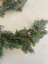 Load image into Gallery viewer, G191418 - 6&#39; Snowy Pine &amp; Cone Garland (6695534592066)