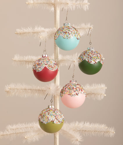 LC1577 - Cupcake Glass Ball Ornaments Set of 5 (6743981326402)