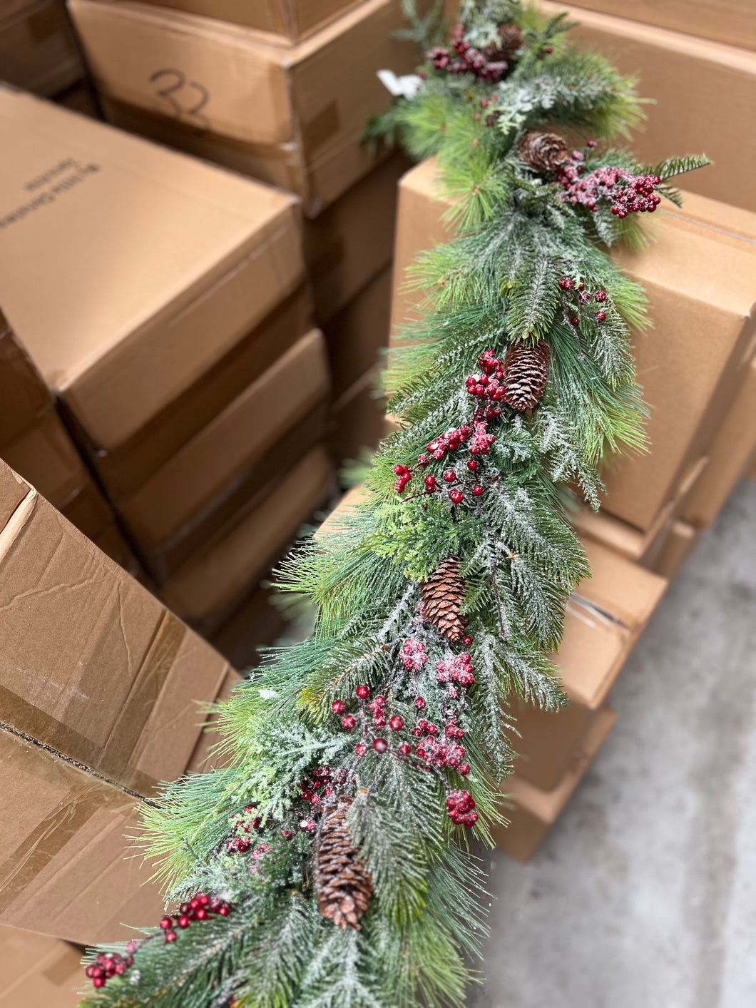 G191568 - 5' Snowy Pine & Cedar Garland with Berries & Cones (6866255183938)