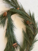 Load image into Gallery viewer, G191478 - 6&#39; River Pine Garland w/ Cones (6694979240002)