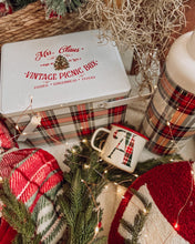 Load image into Gallery viewer, Mrs Claus’ Vintage Picnic Box (6749381328962)