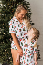 Load image into Gallery viewer, Women’s Summer Santa PJ Set - PRE ORDER (6776438390850)