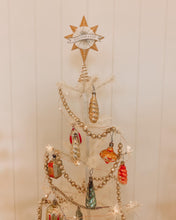 Load image into Gallery viewer, LG7221 - Feather Tree Ivory &amp; Glitter 42&quot; (6552000987202)